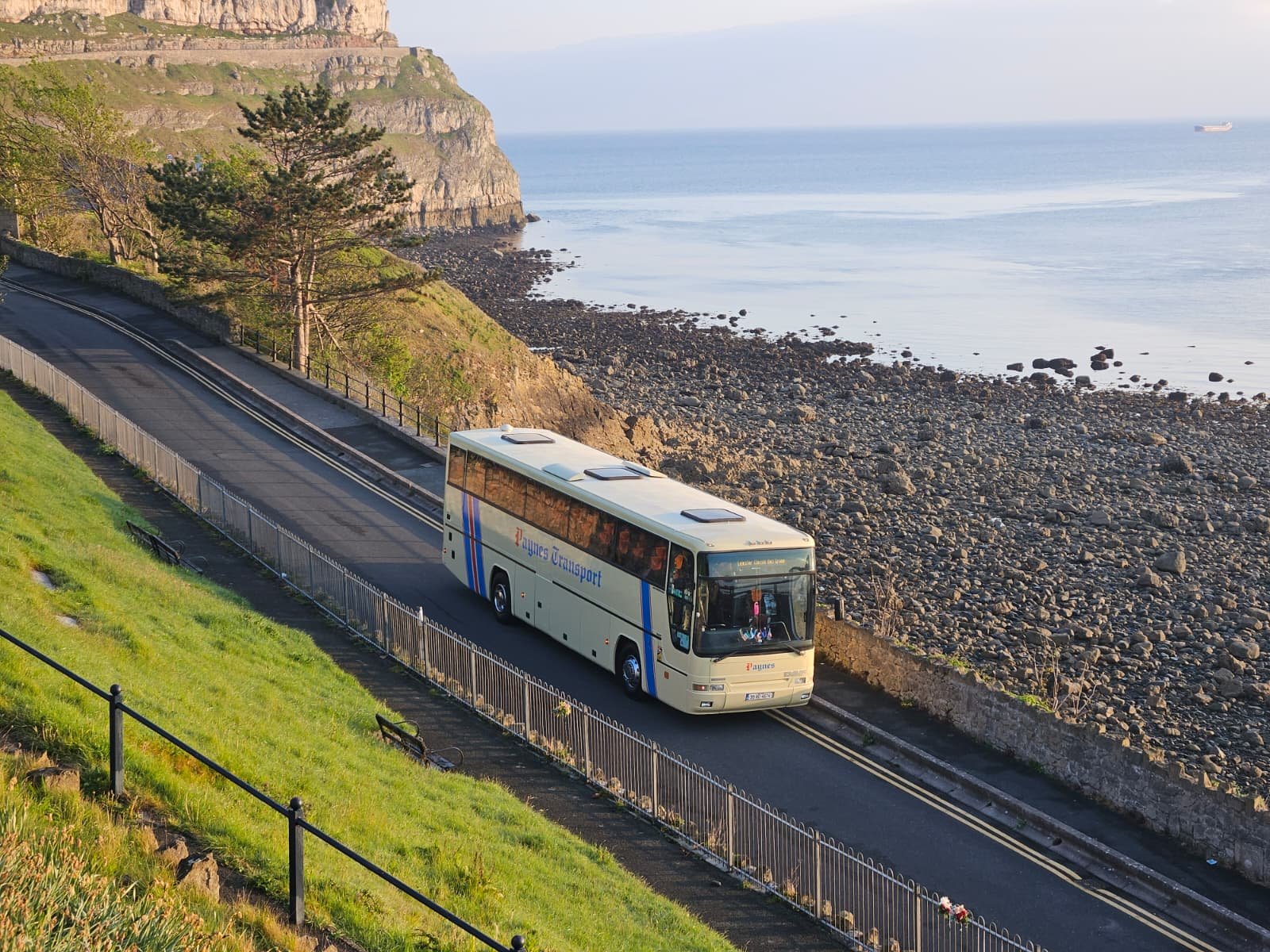 Paynes luxury coach parked at a grand Irish manor house